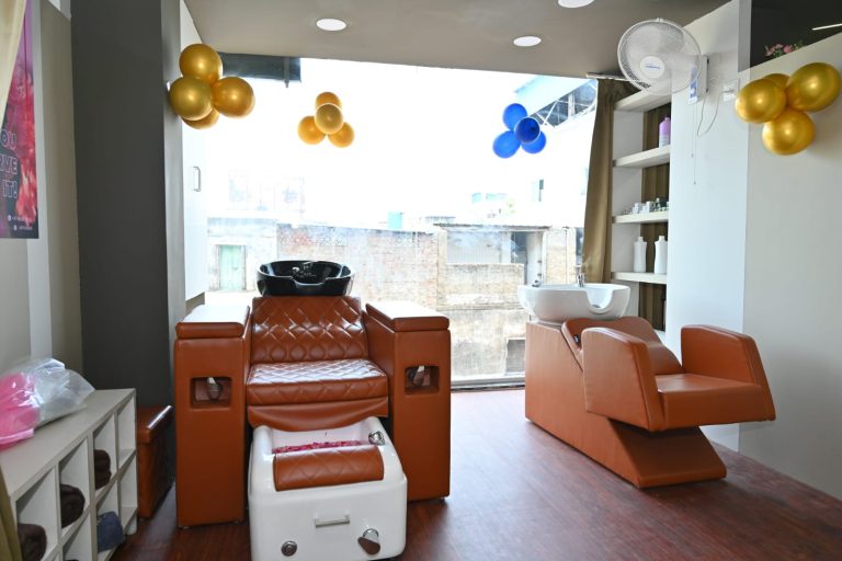 kakinada unisex salon